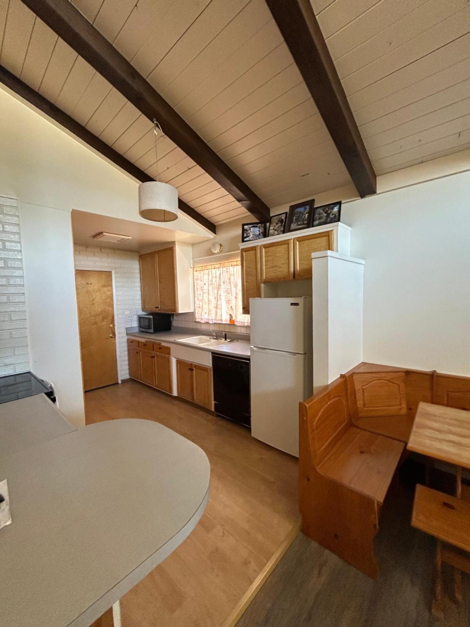 Bristlecone Motel Big Pine Bagian luar foto