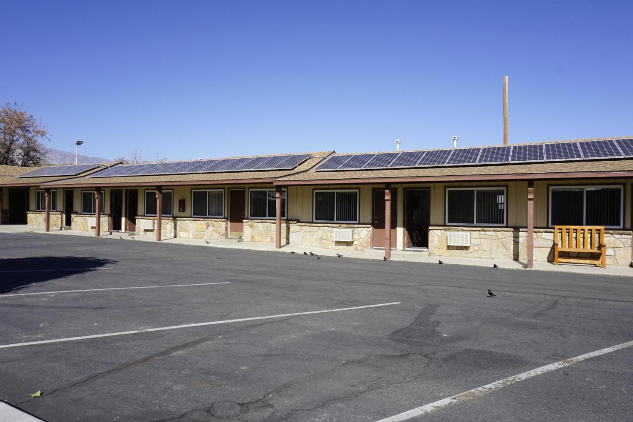 Bristlecone Motel Big Pine Bagian luar foto